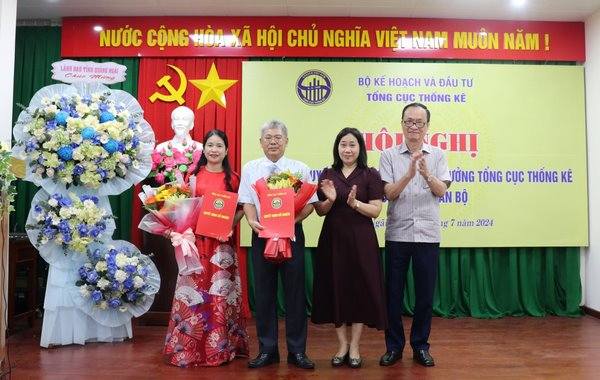 Hội nghị công bố Quyết định của Tổng cục trưởng Tổng cục Thống kê về công tác cán bộ tỉnh Quảng Ngãi