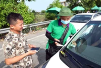 Chuyển tiền vào tài khoản thu phí không dừng: Nên miễn, giảm phí