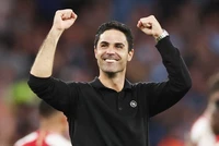 Mikel Arteta tiết lộ quá trình chuyển đổi từ “lo sợ” sang “tận hưởng” vai trò tại Arsenal