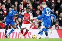 Arsenal phung phí cơ hội bị Everton cầm hòa 0-0 trên sân nhà