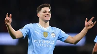 Guardiola: “Alvarez sắp rời đi, Ederson thì không”