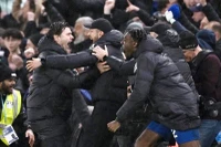 Pochettino bất ngờ gay gắt với người hâm mộ Chelsea 