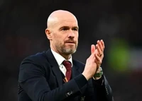 <p>Các cầu thủ Manchester United lo sợ Erik ten Hag sẽ phải từ chức trước khi bị sa thải vào cuối mùa giải. Một số ngôi sao Quỷ đỏ nhận thấy sự thay đổi trong phong thái của HLV người Hà Lan trong những tuần gần đây.</p>