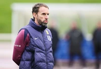 HLV Southgate phản ứng trước tin đồn dẫn dắt Man.United