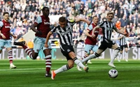 Harvey Barnes lập cú đúp giúp Newcastle ngược dòng đánh bại West Ham