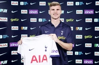 Timo Werner hé lộ lý do đến Tottenham