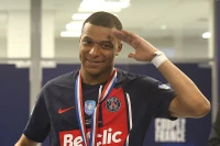 Mbappe vẫn thận trọng tránh đề cập đến Real Madrid 