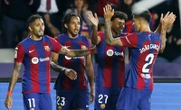 Barcelona trở lại vị trí nhì bảng sau chiến thắng trước Sociedad