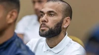 Ai đóng 1 triệu euro để giúp Dani Alves được tại ngoại?