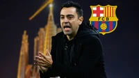 Tại sao Xavi đang dễ bị tổn thương hơn ở Barcelona