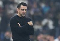 Xavi và thách thức giữ yên phòng thay đồ 