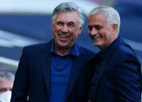 Carlo Ancelotti đồng ý với Jose Mourinho, ‘chỉ có kẻ điên’ mới rời Madrid