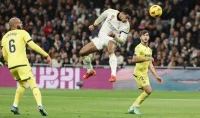 Real Madrid đánh bại Villarreal 4-1 để vươn lên dẫn đầu 