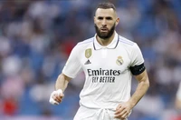 Benzema thỉnh cầu được rời Real Madrid