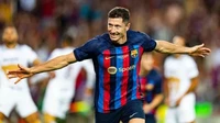 Robert Lewandowski đang chơi thành công tại Barcelona, nhưng giới mộ điệu xứ Catalan tự hỏi tổng cộng tiền đạo người Ba Lan sẽ khiến đội bóng xứ Catalan phải trả là bao nhiêu?\r\n