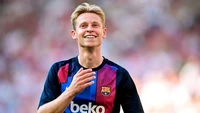 Man United sẵn lòng trả mức lương như ở Barcelona nhưng De Jong thích Bayern hơn