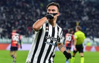 Chiều nay, Paulo Dybala đã đồng ý gia nhập AS Roma theo dạng chuyển nhượng tự do từ Juventus. Ngôi sao tấn công ngưởi Argentina thừa nhận là anh chọn gia nhập AS Roma bởi vì ngồi trên băng huấn luyện là Jose Mourinho.\r\n