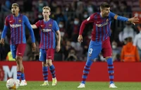 Barca tiếp tục bị “trói chặt”