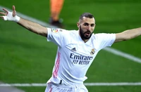 Trận siêu kinh điển: Barcelona cảnh giác phong độ xuất thần của Karim Benzema