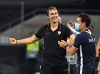 Sevilla tưởng thưởng HLV Lopetegui hợp đồng mới 2 năm