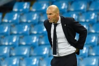 HLV Zidane cảnh báo Real không được “ngủ quên”