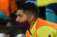 Luis Suarez phá vỡ sự im lặng trước tin đồn rời Barcelona, 'Không phải tất cả đều là sự thật'