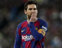 Barca không thể để mất Messi