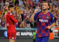 Tố Barca sống “phũ”, Rakitic sẵn sàng rời Camp Nou