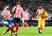 Messi ghi tuyệt phẩm, Barca khuất phục chủ nhà Atletico