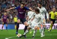 Barca và Real Madrid từ chối dời Siêu kinh điển từ Camp Nou sang Bernabeu