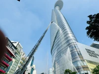 Hơn 2.000 người diễn tập chữa cháy ở tòa nhà Bitexco Financial Tower 