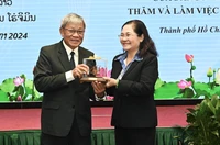 Lãnh đạo TPHCM tiếp đoàn đại biểu tỉnh Champasak, Lào