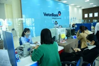 Ngân hàng TMCP Công Thương Việt Nam (VietinBank- CTG) vừa công bố báo cáo tài chính quý IV/2020. Báo cáo hợp nhất cho thấy, tổng tài sản của ngân hàng này tăng 8,1% so với năm 2019, đạt con số hơn 1,3 triệu tỷ đồng. Tỷ lệ thu ngoài lãi tăng trưởng 32,5% so với năm 2019.<br>\r\n