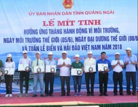 Quảng Ngãi: Mitting hưởng ứng tháng hành động môi trường tại đảo Lý Sơn