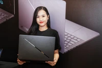 ASUS Republic of Gamers ra mắt laptop gaming ROG Zephyrus G14 và ROG Zephyrus G16