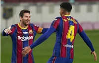 Messi cân bằng kỷ lục của Pele, nhưng Barca chỉ hòa sân nhà 