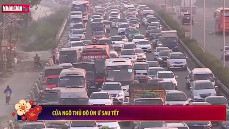  Cửa ngõ Thủ Đô ùn ứ sau Tết 