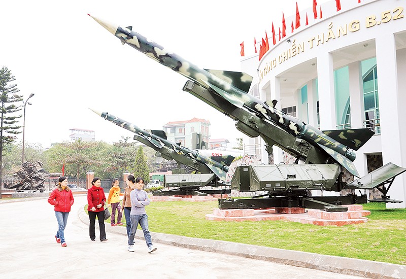  Còn mãi hào khí "Ðiện Biên Phủ trên không" 