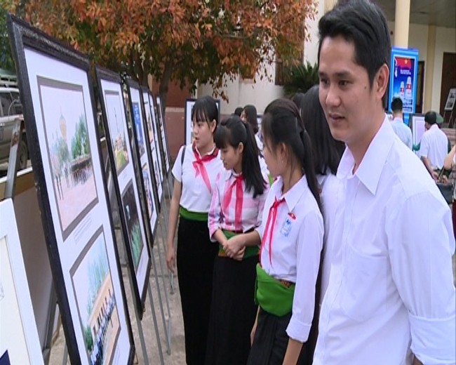  Triển lãm tư liệu “Hoàng Sa, Trường Sa của Việt Nam - Những bằng chứng lịch sử” tại Thanh Hóa 