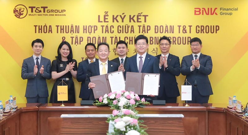  T&T Group hợp tác với BNK - tập đoàn tài chính hàng đầu Hàn Quốc 