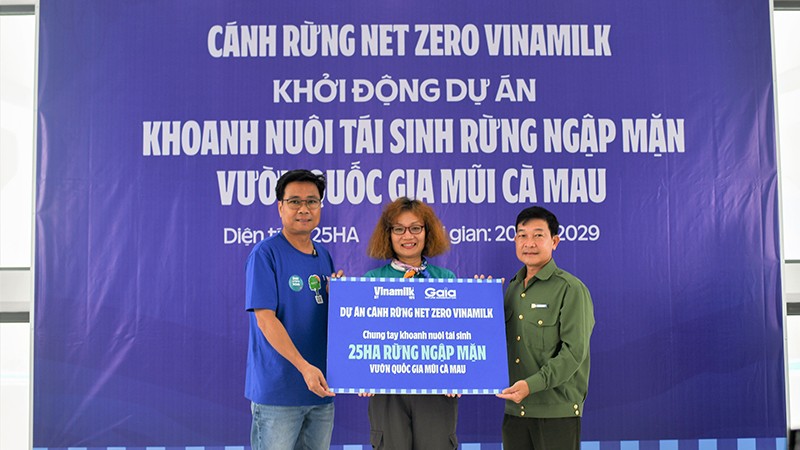  Đẩy mạnh dự án “Cánh rừng Net Zero”, Vinamilk khoanh nuôi tái sinh 25ha rừng ngập mặn cà mau 