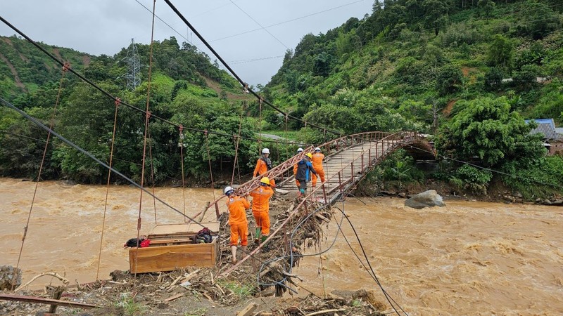  Huyện Mù Cang Chải (Yên Bái) đã được cấp điện trở lại lúc 21 giờ ngày 9/8 