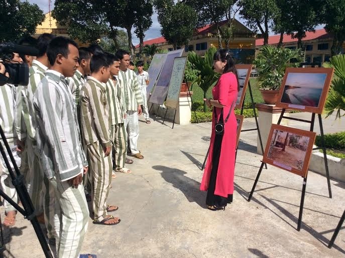  Triển lãm ảnh “Hoàng Sa, Trường Sa là của Việt Nam” 