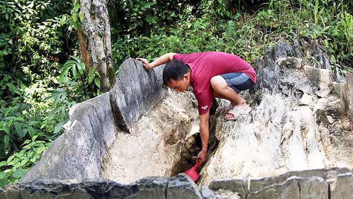  Gồng mình chống hạn 