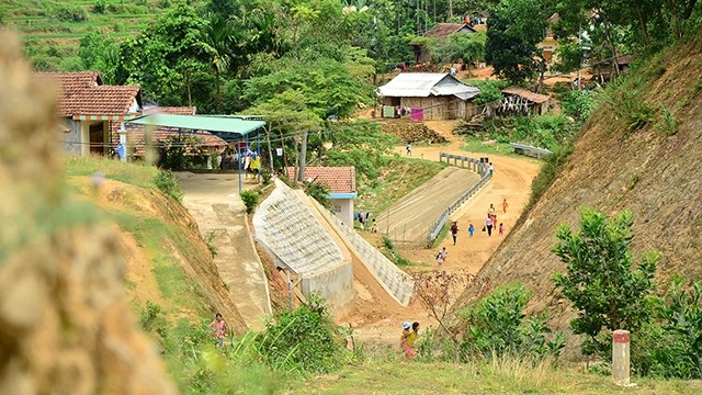  “Cái nghèo” trên đỉnh Trà Quân 