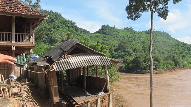  Miền biên viễn & nỗi buồn tháp cổ 