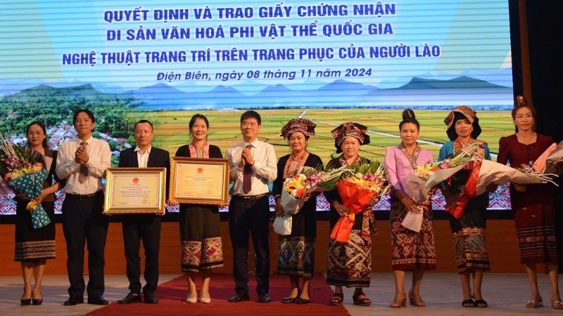  Nghệ thuật trang trí trên trang phục của dân tộc Lào ở Điện Biên được công nhận Di sản văn hóa phi vật thể quốc gia 