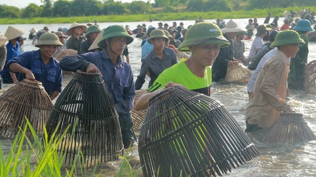  Đặc sắc lễ hội đánh cá Đồng Hoa ở Nghi Xuân 