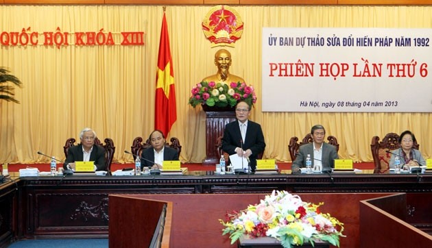  Ủy ban Dự thảo sửa đổi Hiến pháp năm 1992  họp phiên toàn thể lần thứ 6 