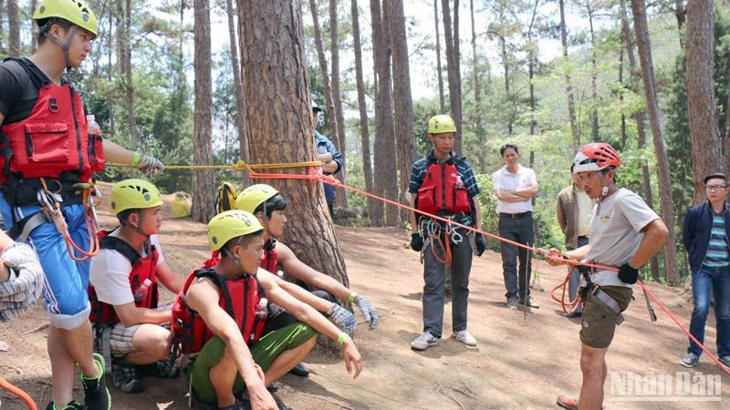  Lâm Đồng chỉ đạo chấn chỉnh hoạt động du lịch, thể thao mạo hiểm 